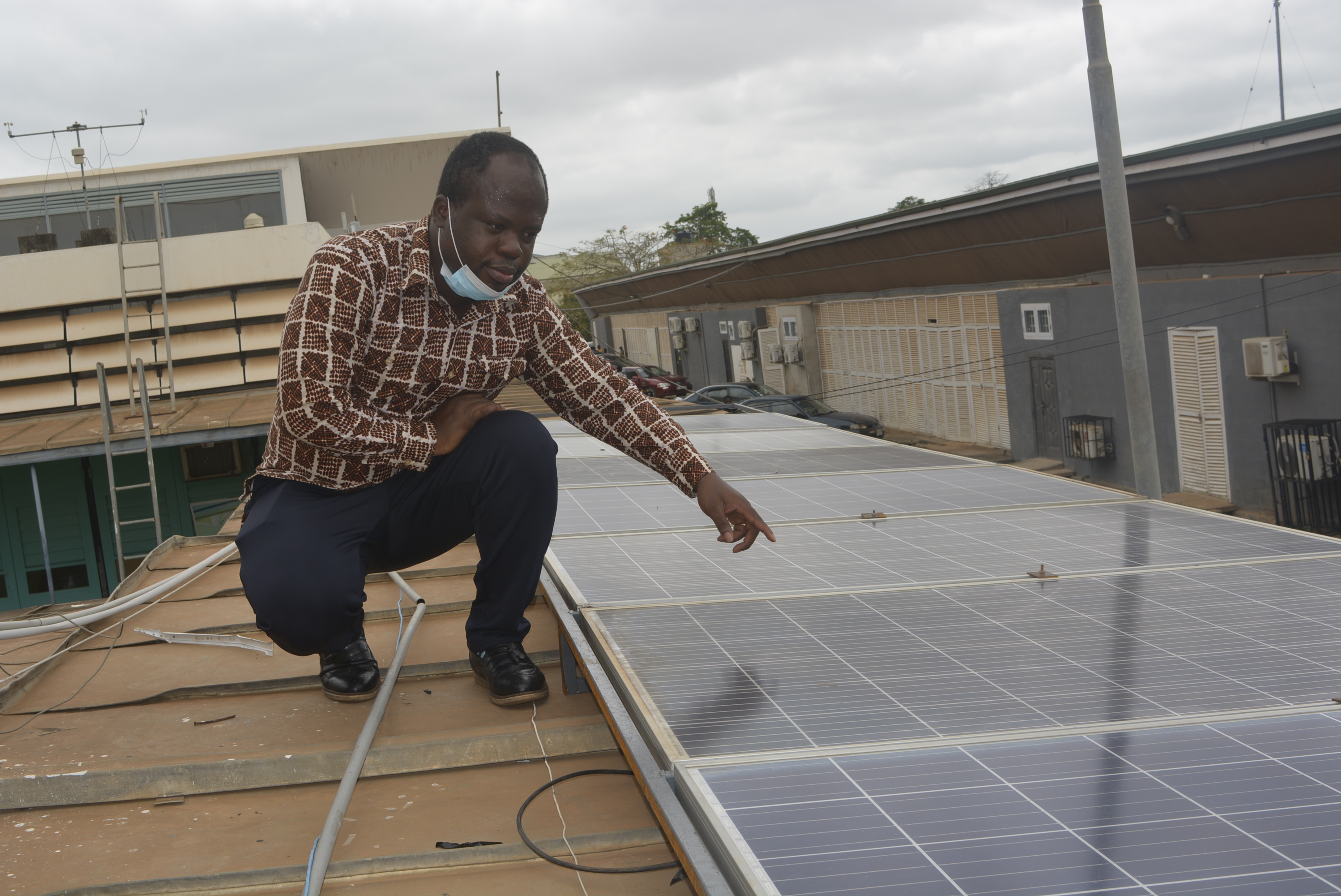 Dr. Richard Opoku explains how the solar panels work.